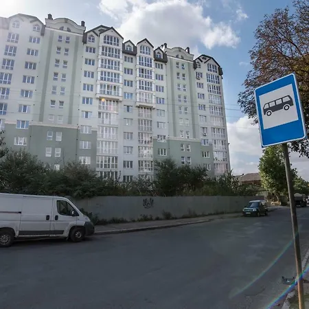 Затишні Апартаменти Вул Глибока 24 Ternopil Exterior photo